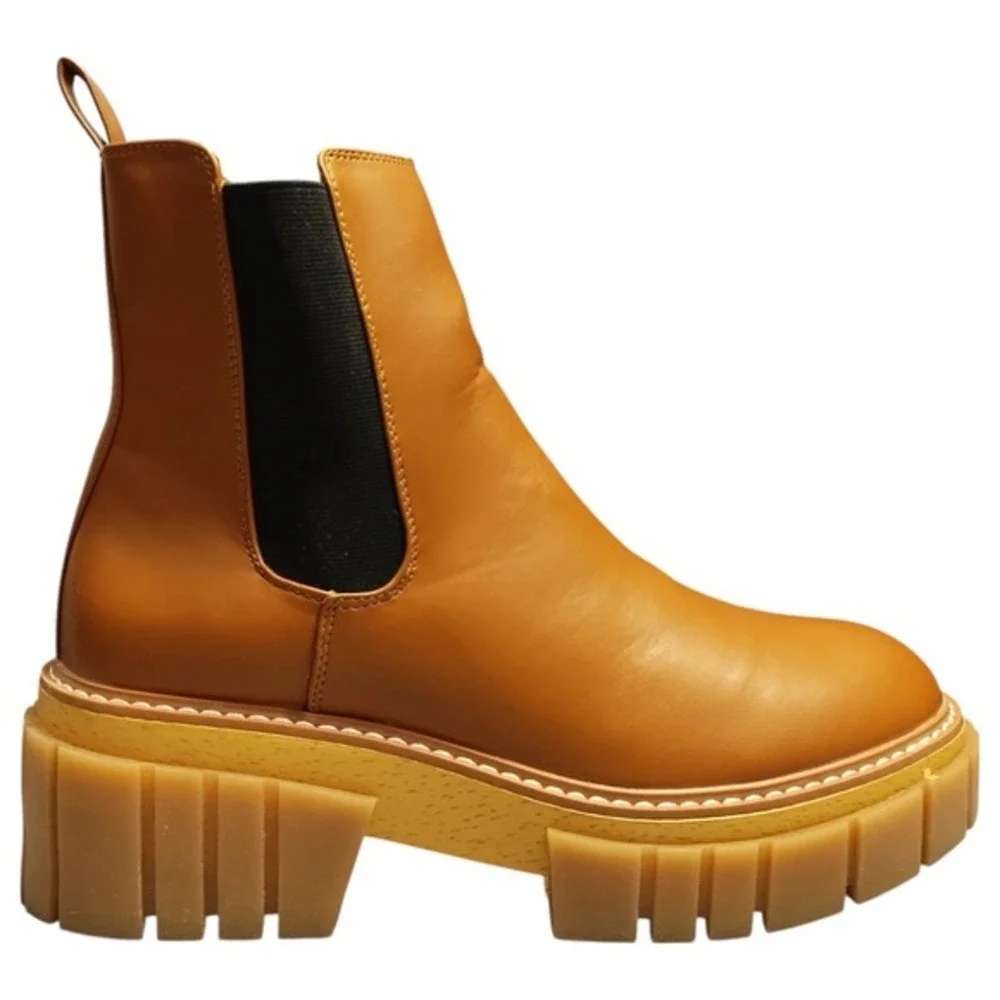 Madden Girl Phoebee Lug Chelsea Boots Mens US 9.5M Brown Round Toe Ankle Pull On
